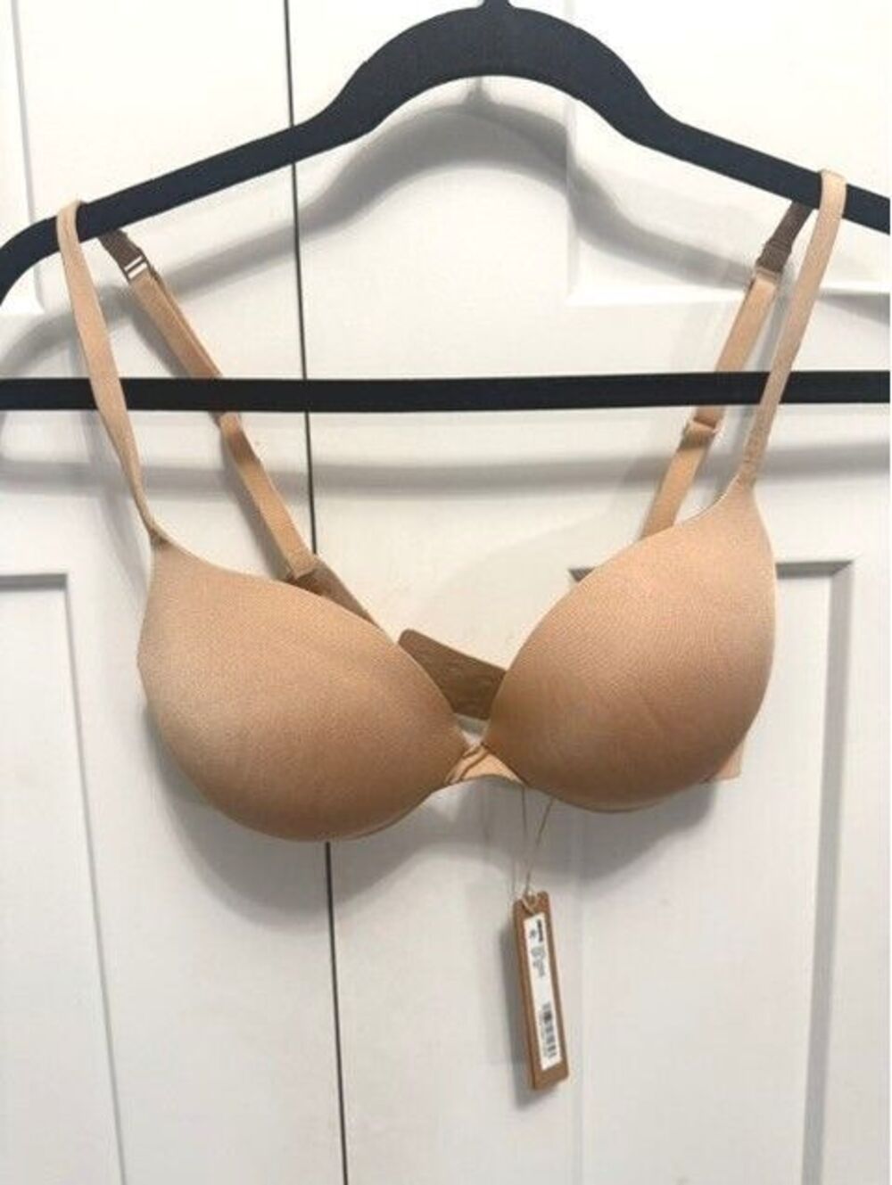 NWT SKIMS Ultimate push up plunge bra in clay(tan) size 30D